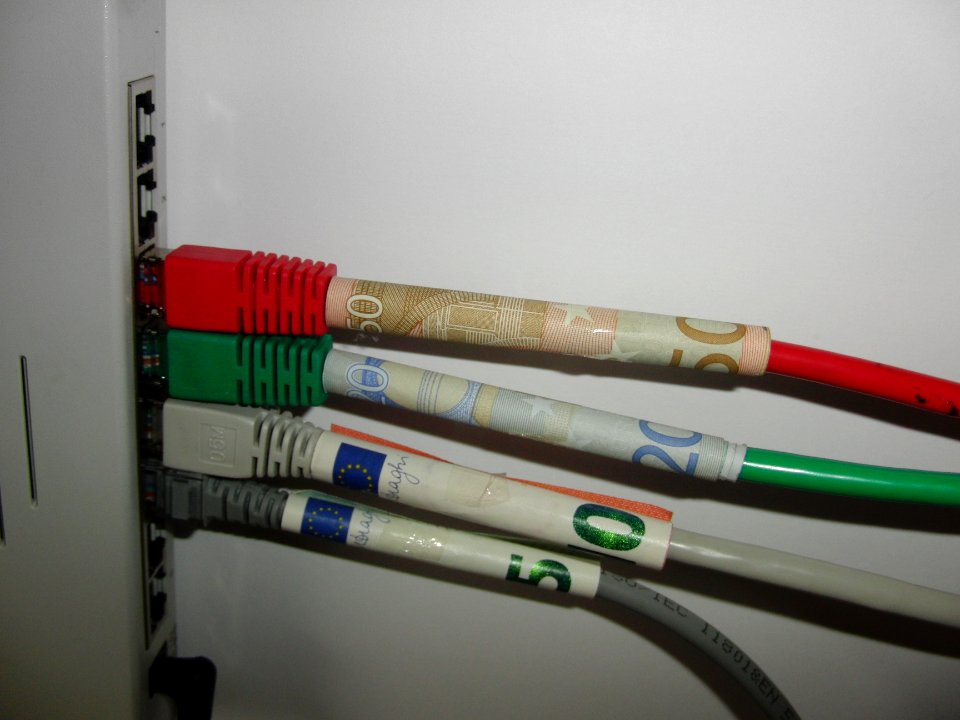 Netz - Switch und Geld