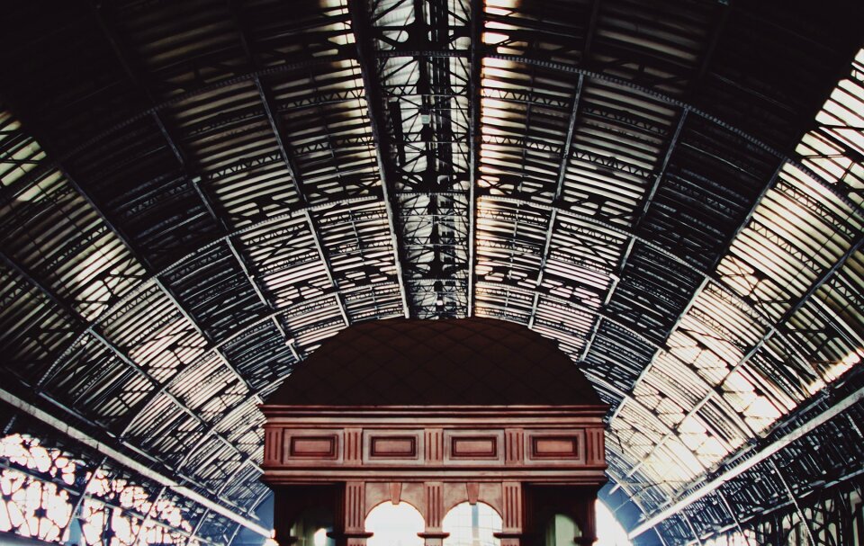 Ceiling architecture arches