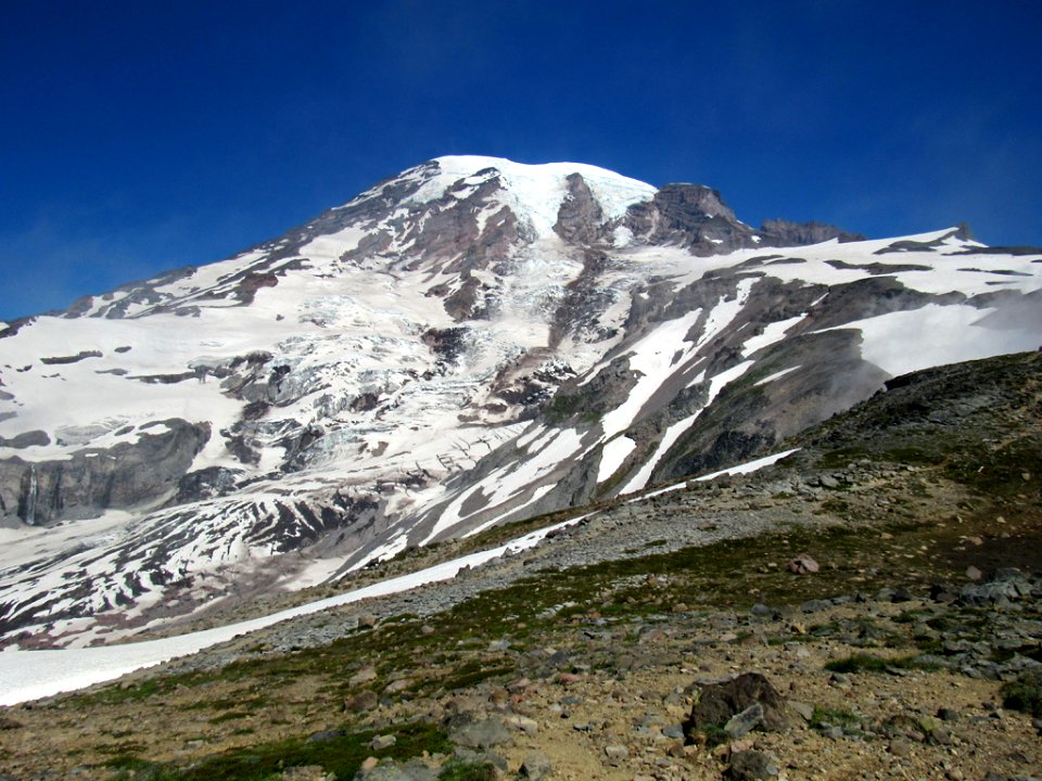 Paradise Skyline Trail at Mt. Rainier NP in WA