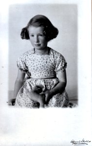 Claire Gooch 6 1/2 years, red hair grey eyes