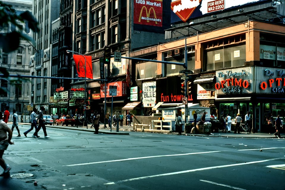 Philadelphia 8/27/1983 - Around 10th & 11th Streets