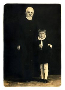 Padre Antonio Vignato e Francesco Urbani 1929 c. photo