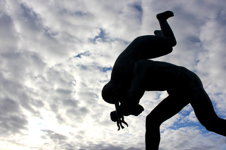 Travel city vigeland park