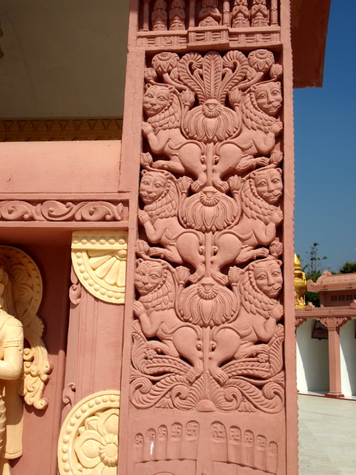Theravāda Buddhist Statue