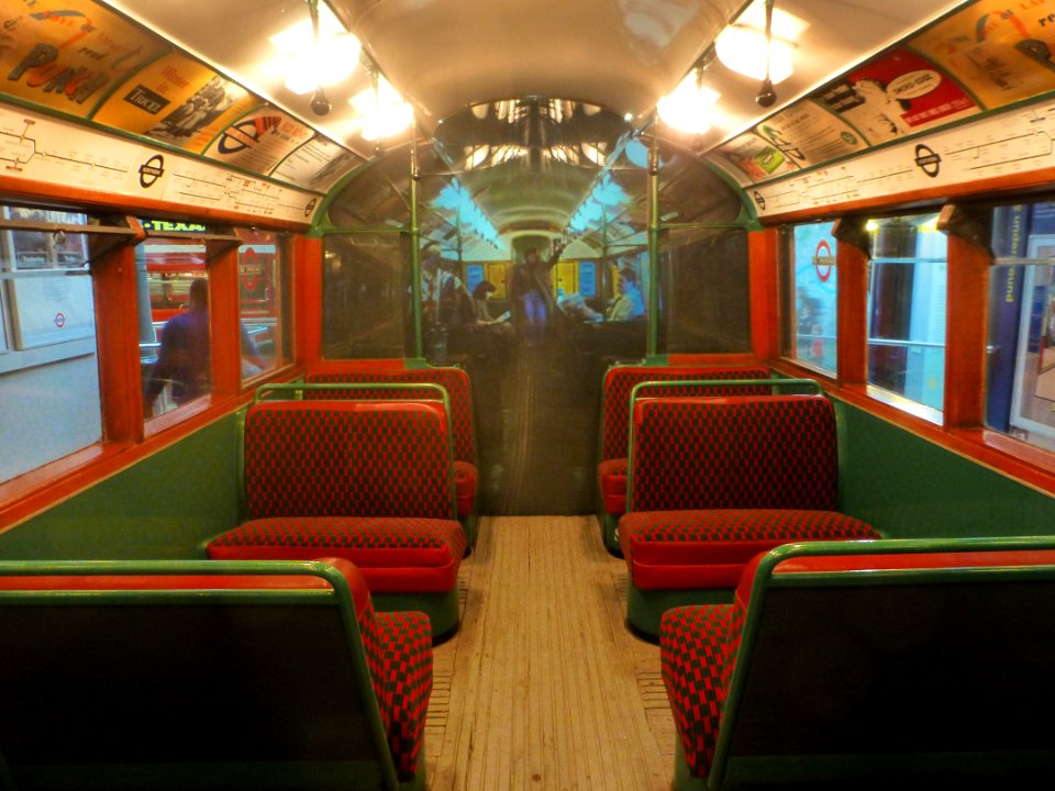1938TubeDM-LTMuseum-P1400061