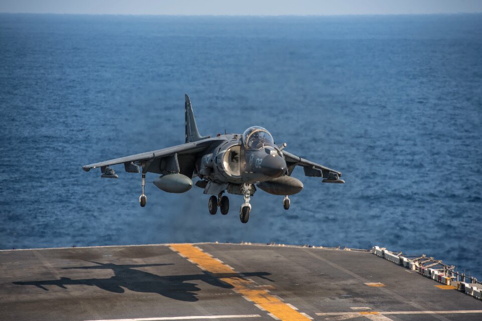 Carrier military aviation