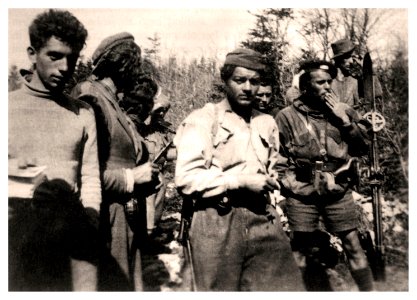Partigiani sul monte Verena - marzo 1945 photo