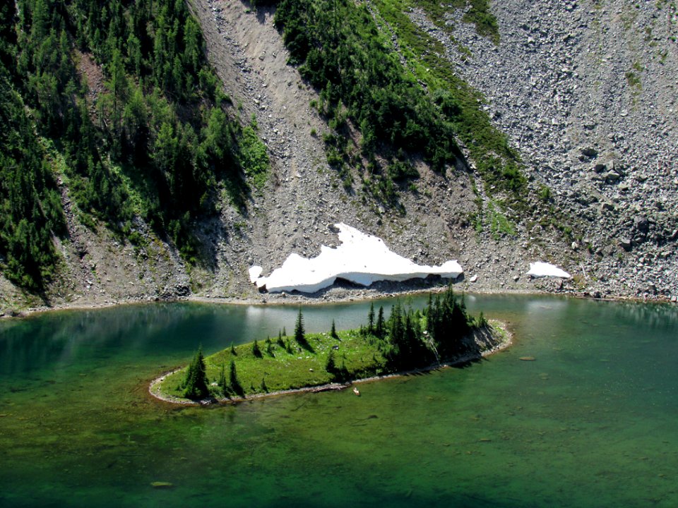 Lake Ann at North Cascades NP in WA