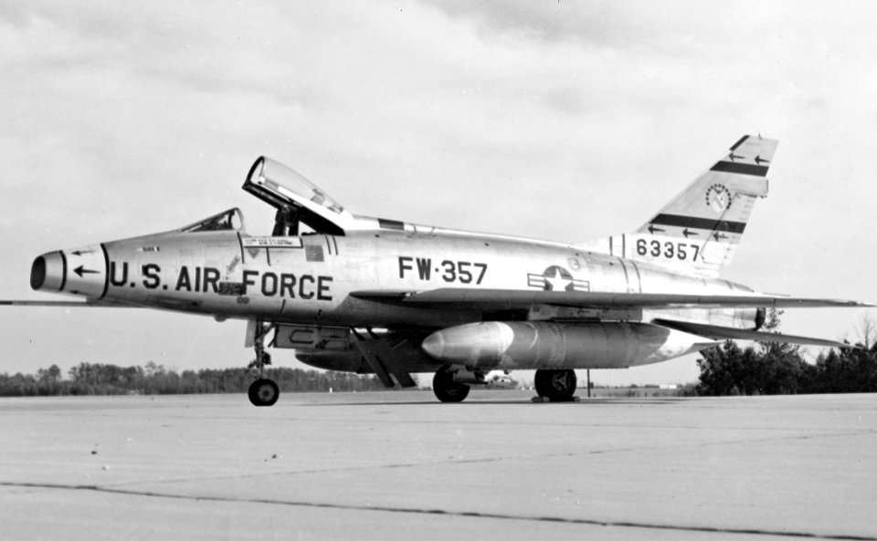 North American F-100D-80-NH "Super Sabre" (s/n 56-3357) of the 352nd TFS, 354th TFW, Myrtle Beach AFB