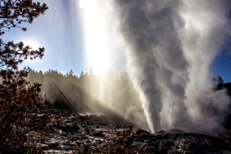 Steamboat Geyser major eruption (morning, 18 July 2019)