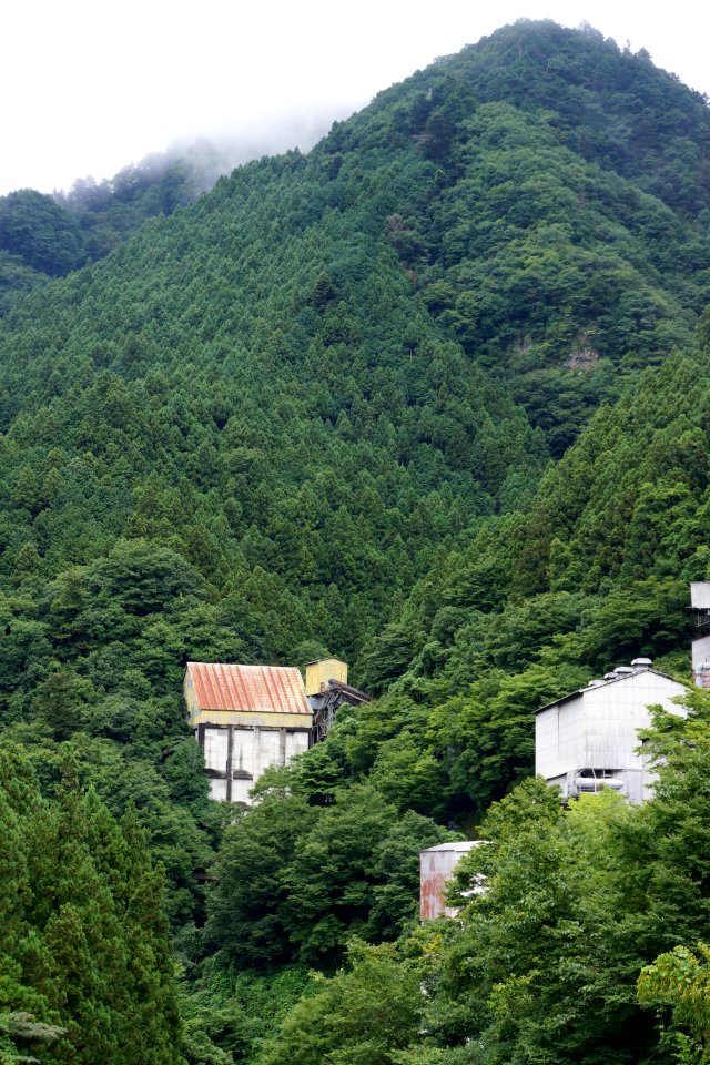 奥多摩工業 氷川工場