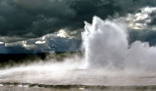 Great Fountain Geyser erupting (1974) 2
