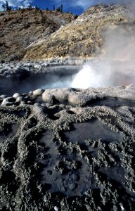 Crater Hills Geyser (1977) 3