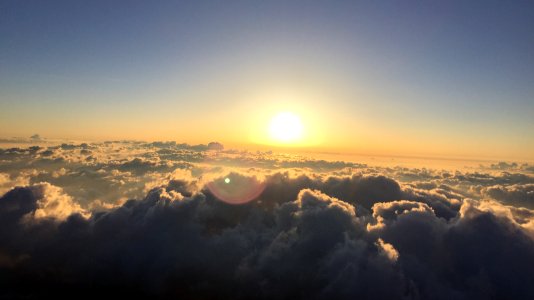 富士山九合目より、ご来光 (pt.6)