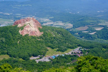 昭和新山 / Mt. Showa-Shinzan photo