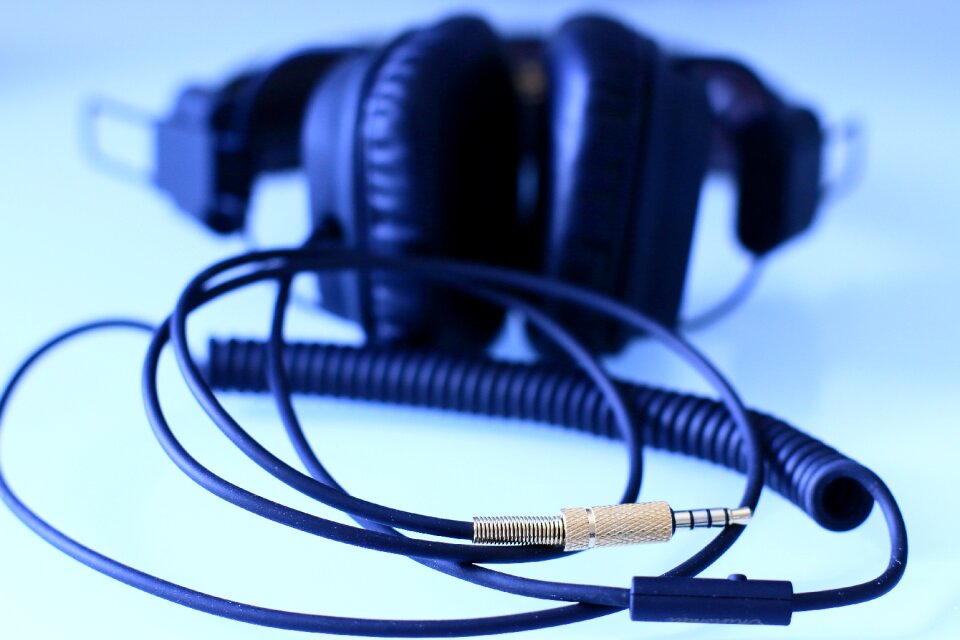 Headphones music cord