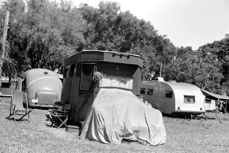 Travel Trailer Tourist Camp