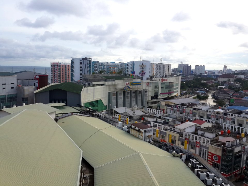 20180512 163355 Urban dense of Balikpapan