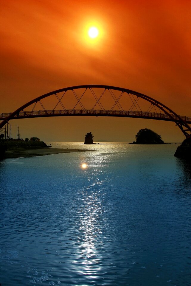 Arch bridge landscape