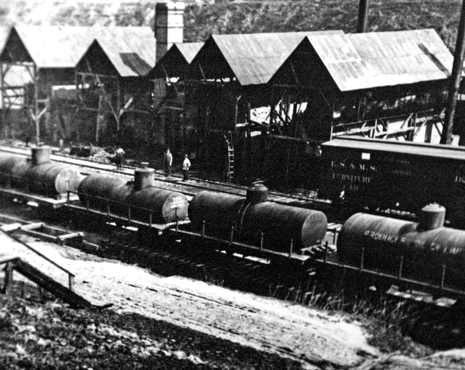 Early crude oil tank cars