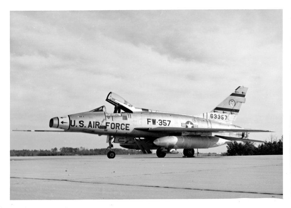 North American F-100D-80-NH "Super Sabre" (s/n 56-3357) of the 352nd TFS, 354th TFW, Myrtle Beach AFB