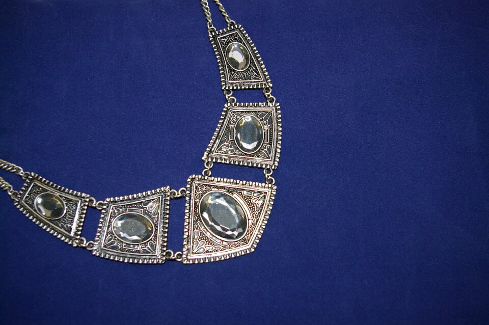 Decorative chain woman