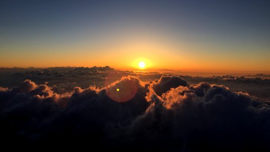 富士山九合目より、ご来光 (pt.4)