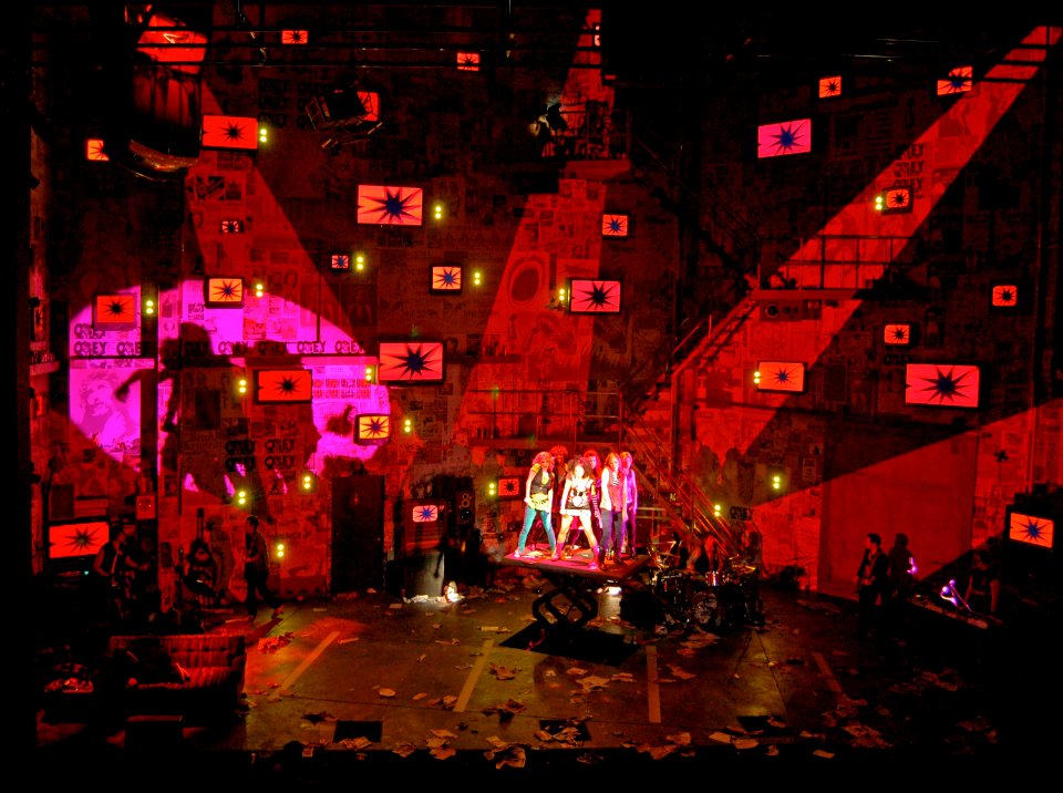 American Idiot -- Ladies on Lift