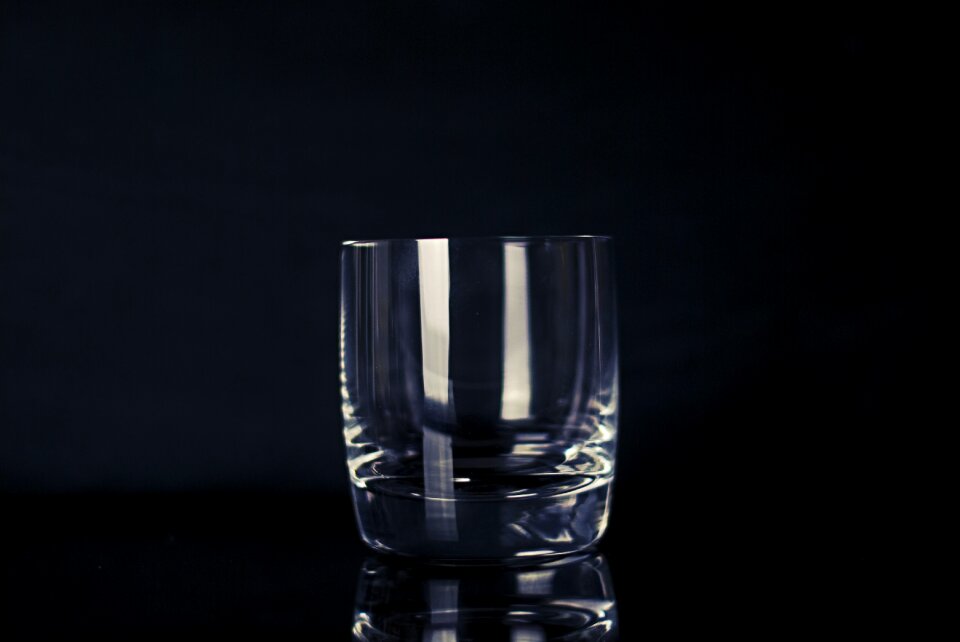 Transparent table glassware