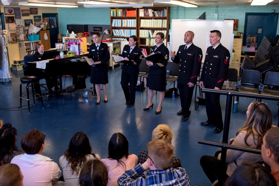 Sea Chanters visit Las Vegas