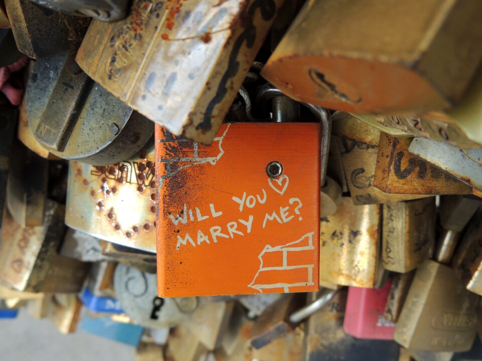 Bridge marriage propose