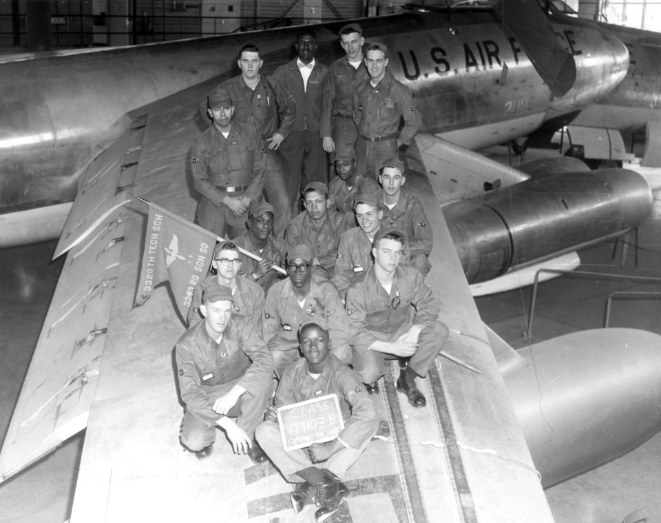 My class photo; 1963-1964  Amarillo Air Force Base, AFSC 43131E "JET OVER 2 ENGINES", 3320TH TECH SCH / 3343RD SCH SQ, "CLASS 09103 GOING HOME", aircraft is a Boeing B-47B-30-BW "Stratojet" (s/n 51-2098)