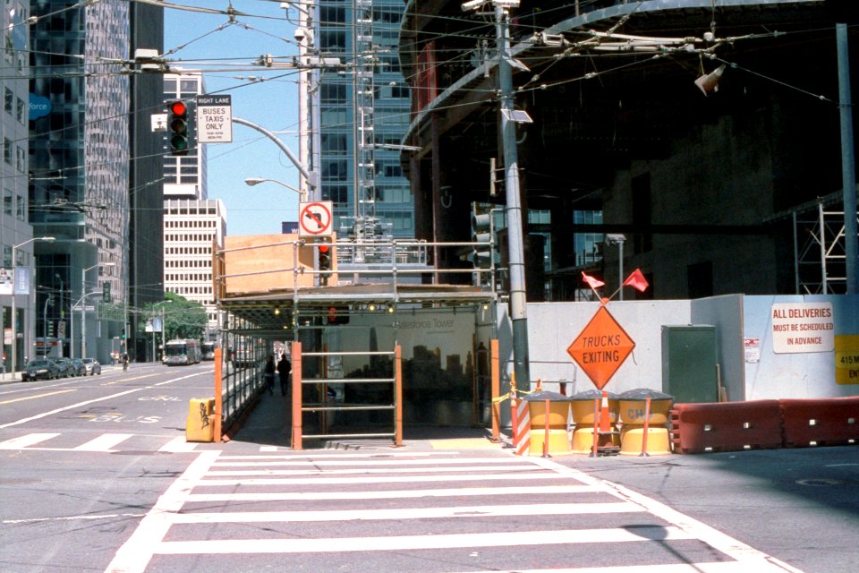 San Francisco Salesforce tower construction