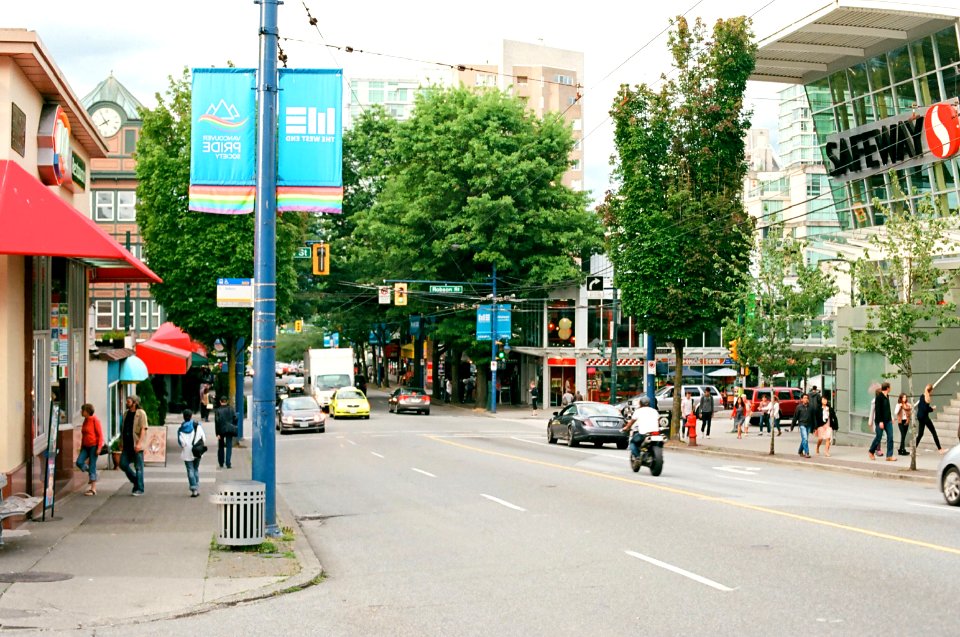 Robson at Denman, Vancouver