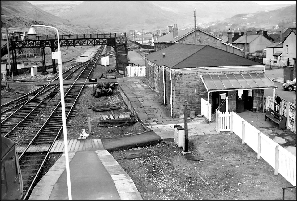 Treherbert Stn