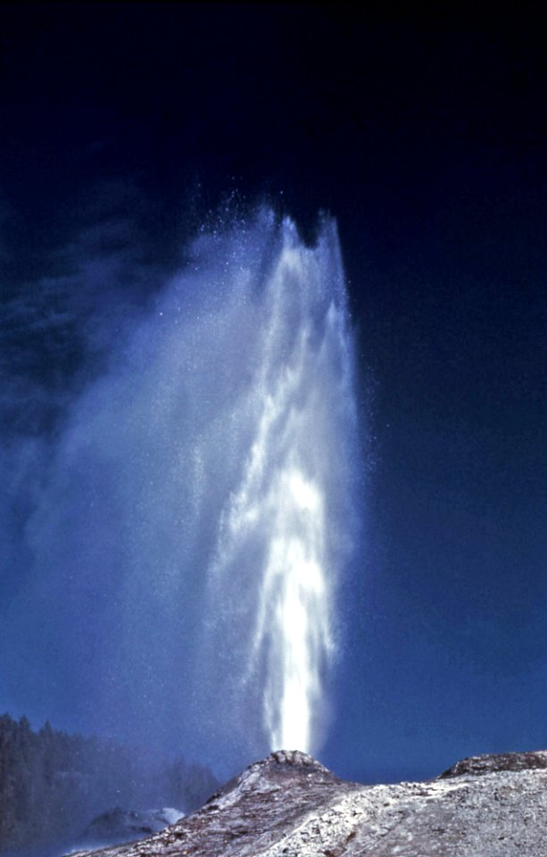 Big Cub Geyser erupting (no date)