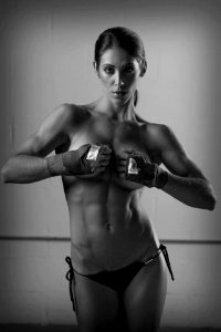 Brazilian fitness model Bella Falconi photo