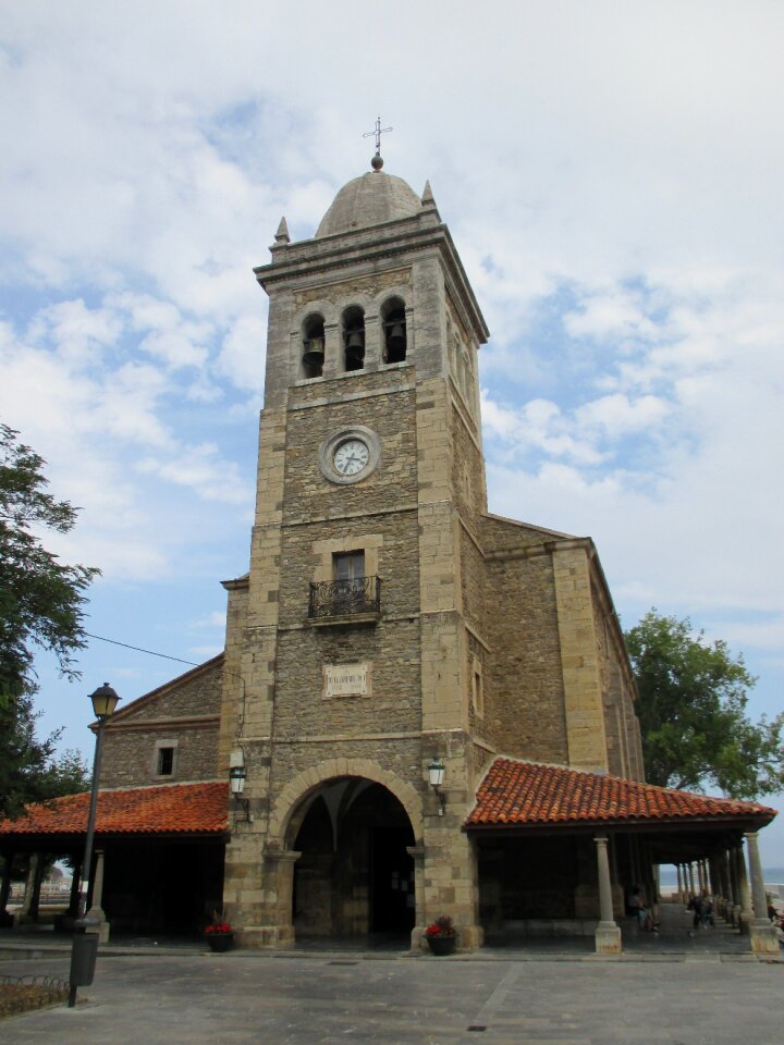 Monument historical tower