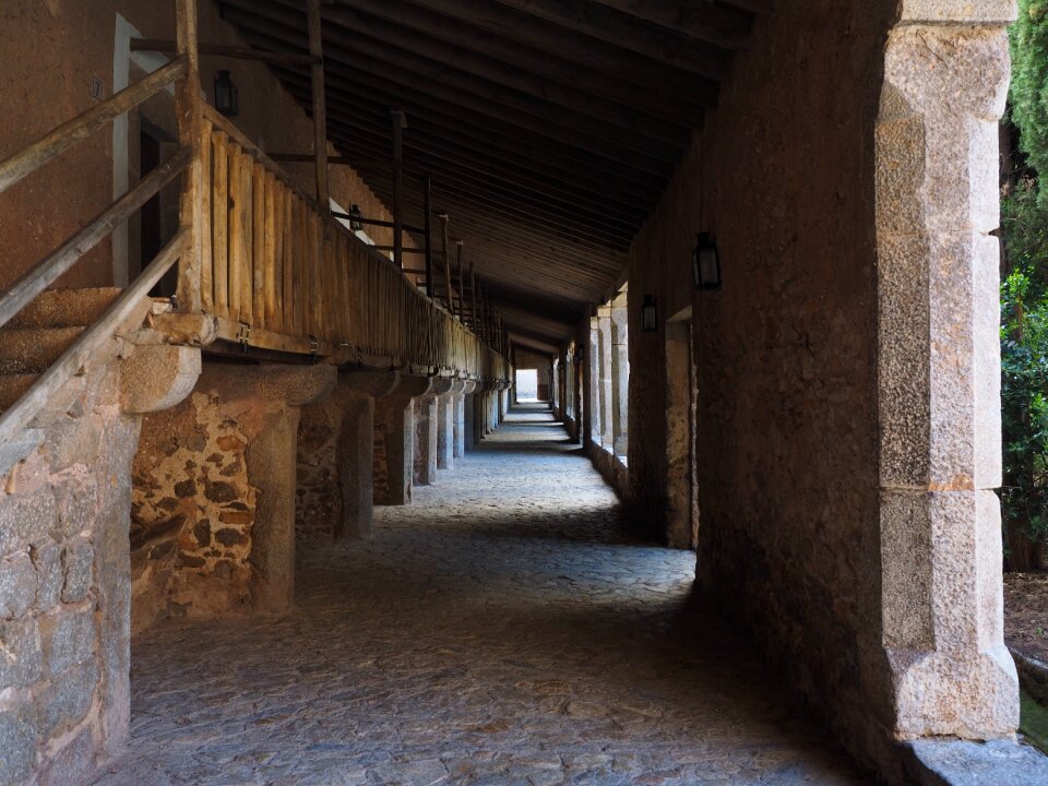 Portico home arcades ambulatory