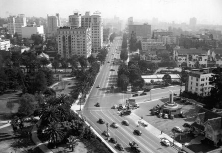 Los Angeles, CA Looking east on Wilshire Boulevard in 1945 photo