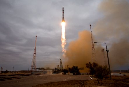 Expedition 49 Launch