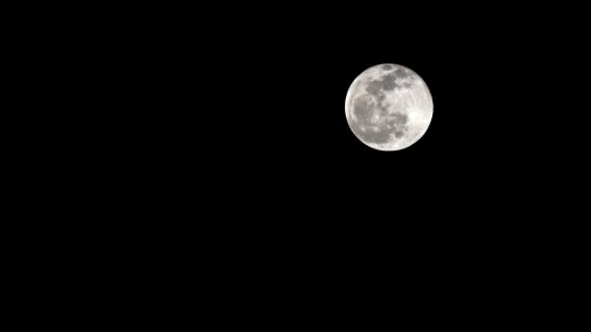 Strange flashing lights on the Moon surface