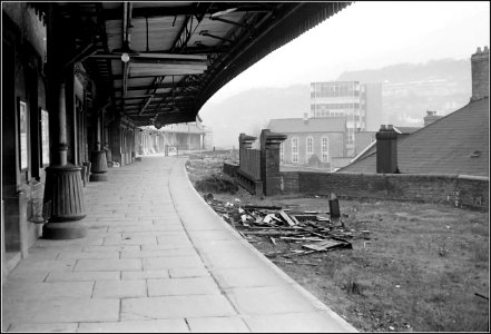 Pontypridd Station photo