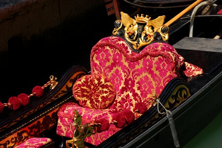 Boat chair gondola