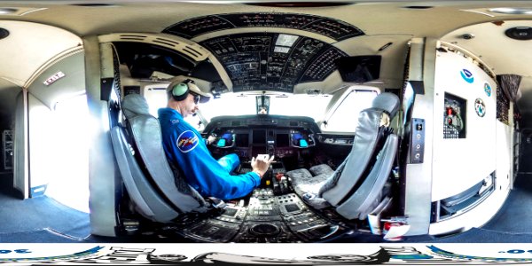 360° Photo - NOAA Hurricane Hunters G4 Cockpit