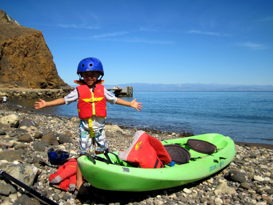 CINMS - young child kayaking