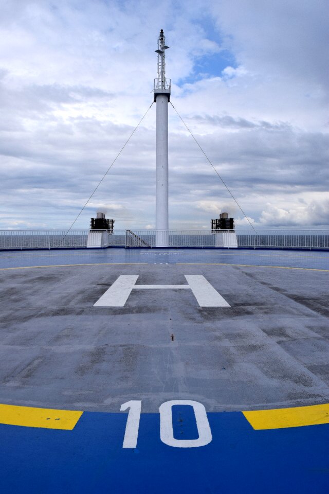 Mast ship mast deck