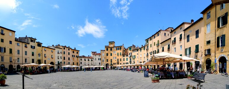 Vacations tuscany sun photo