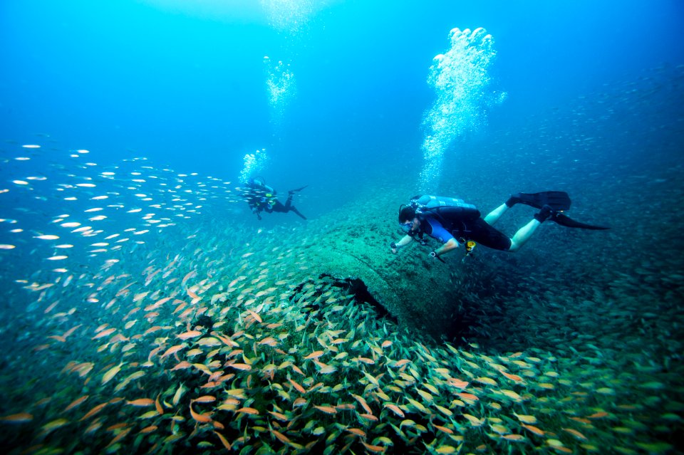MNMS Scuba Divers Inspect USS Schurz