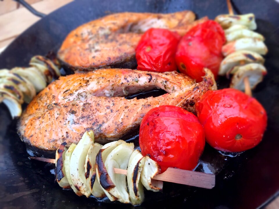 Onions tomatoes cast iron
